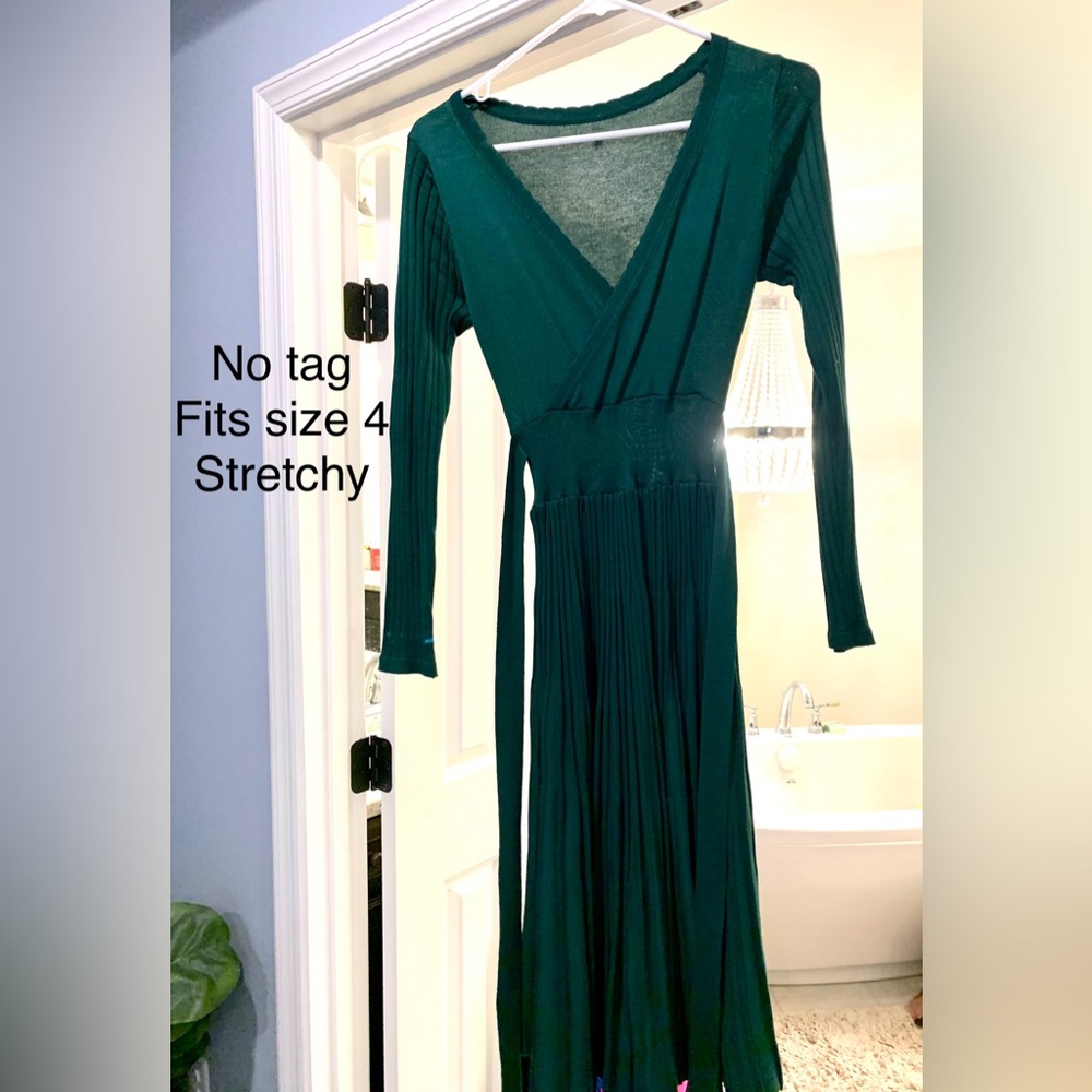 Dark green dress
